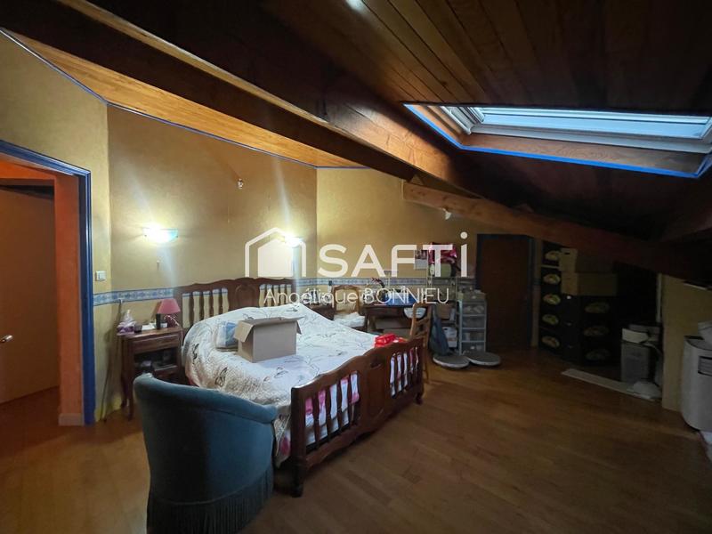 Maison - 159 m² - 5 pièces