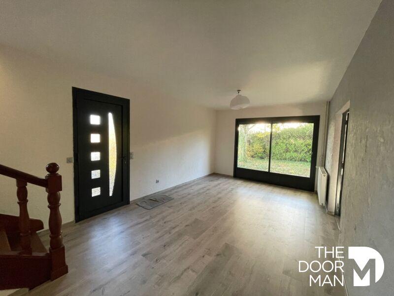 Maison - 204 m² - 5 pièces