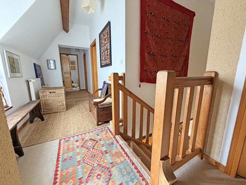 Maison - 329 m² - 2 pièces