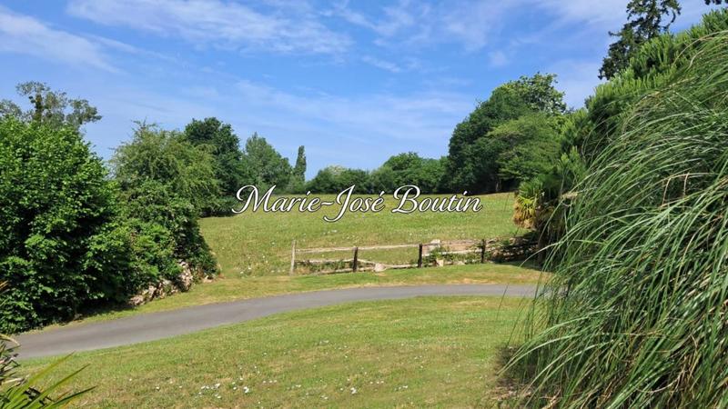 Maison - 230 m² - 7 pièces