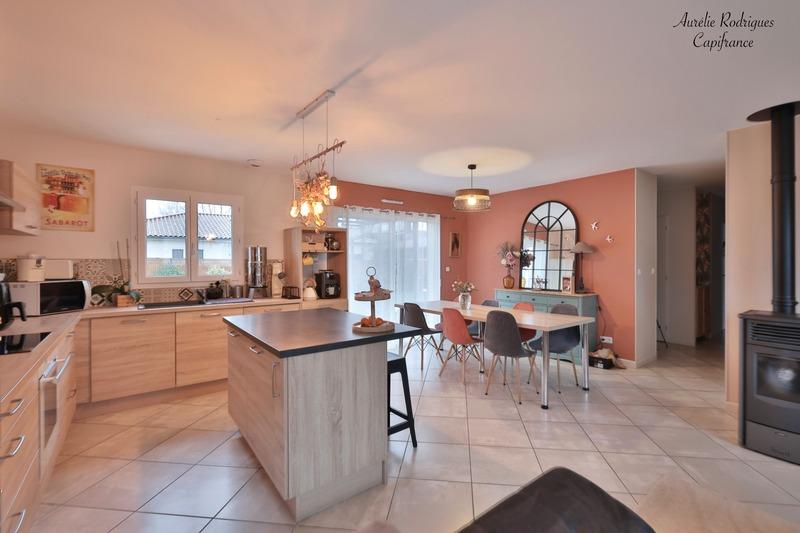 Maison - 127 m² - 6 pièces