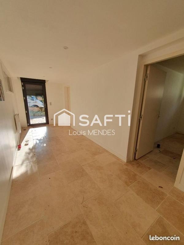 Maison - 170 m² - 8 pièces