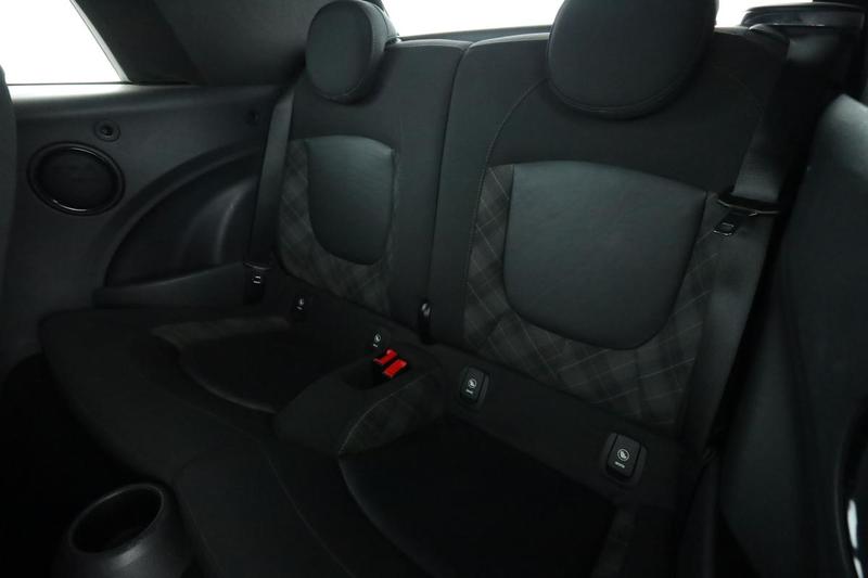 Mini Cabrio Mini Cabriolet 2.0 Cooper s Finition Chili Bv6 192 ch