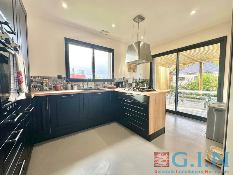 Maison - 130 m² - 7 pièces