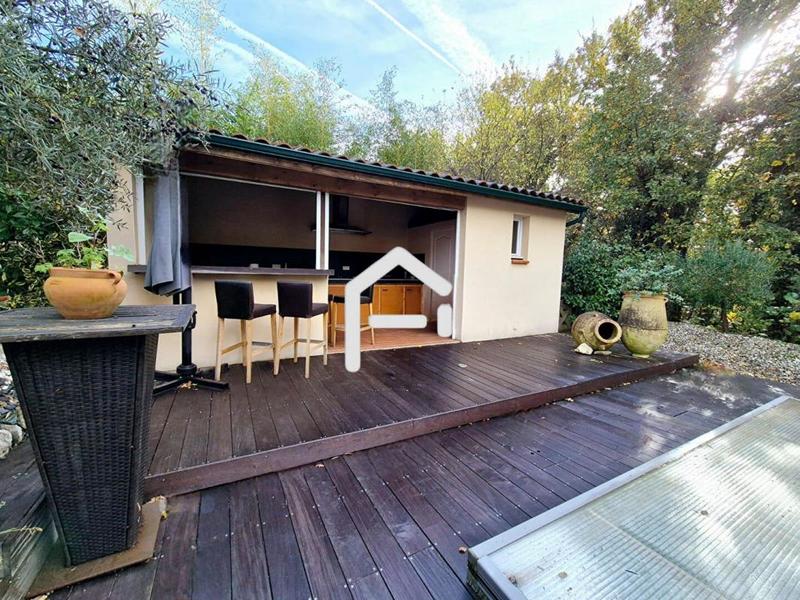 Maison - 170 m² - 6 pièces