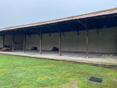 Grange - 374 m² - 1 pièce