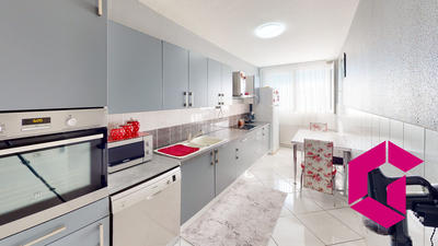 Appartement - 90 m² - 4 pièces