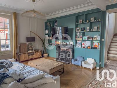 Maison - 265 m² - 12 pièces