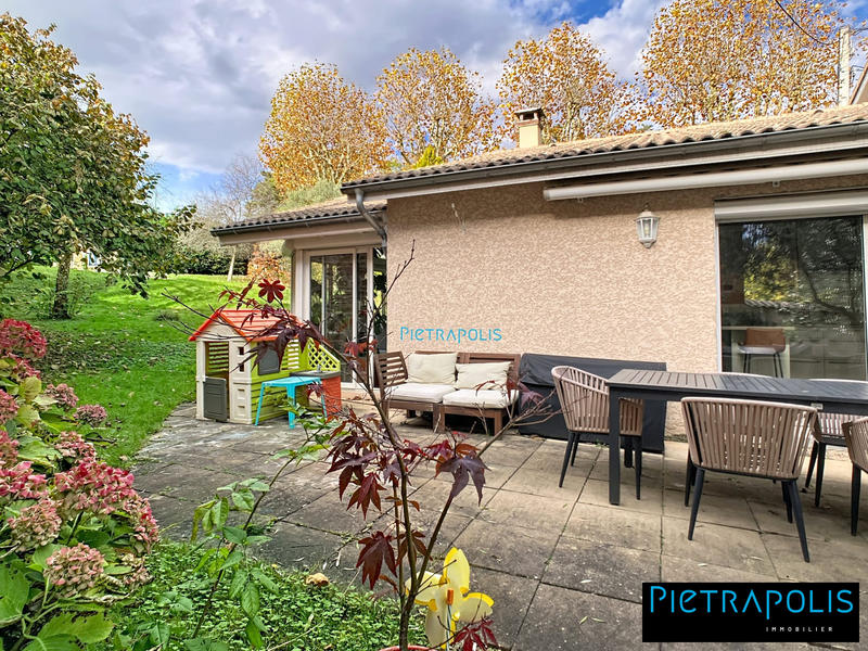 Maison - 140 m² - 5 pièces