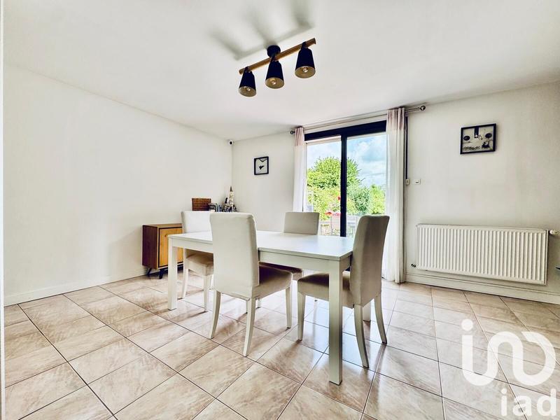 Maison - 104 m² - 5 pièces