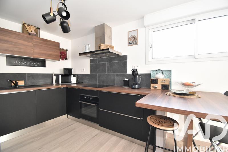 Appartement - 99 m² - 4 pièces