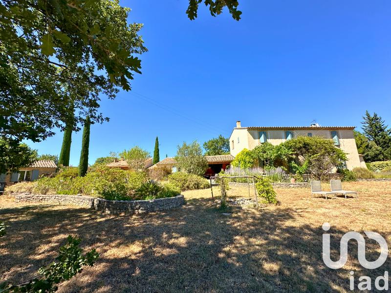 Maison - 200 m² - 6 pièces