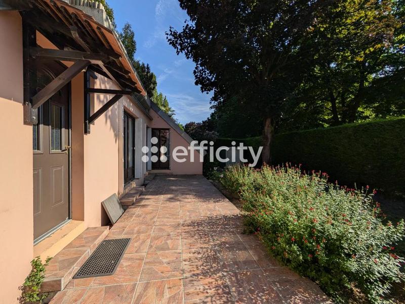 Appartement - 90 m² - 4 pièces