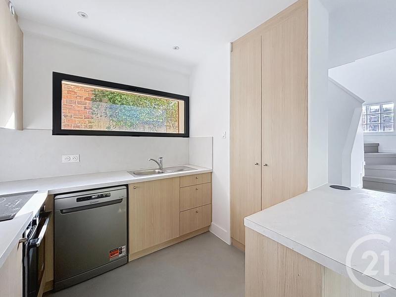 Maison - 93 m² - 4 pièces