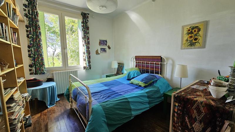 Maison - 223 m² - 9 pièces