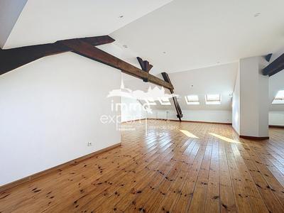 Appartement - 90 m² - 4 pièces