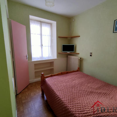 Maison - 180 m² - 7 pièces