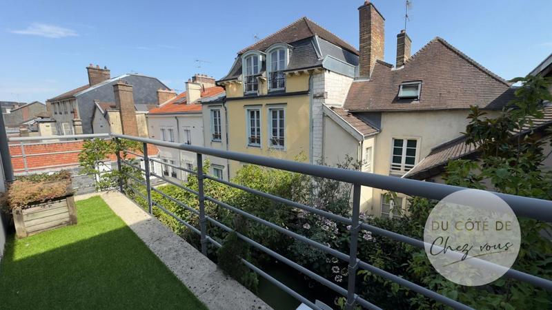 Demeure - 292 m² - 8 pièces