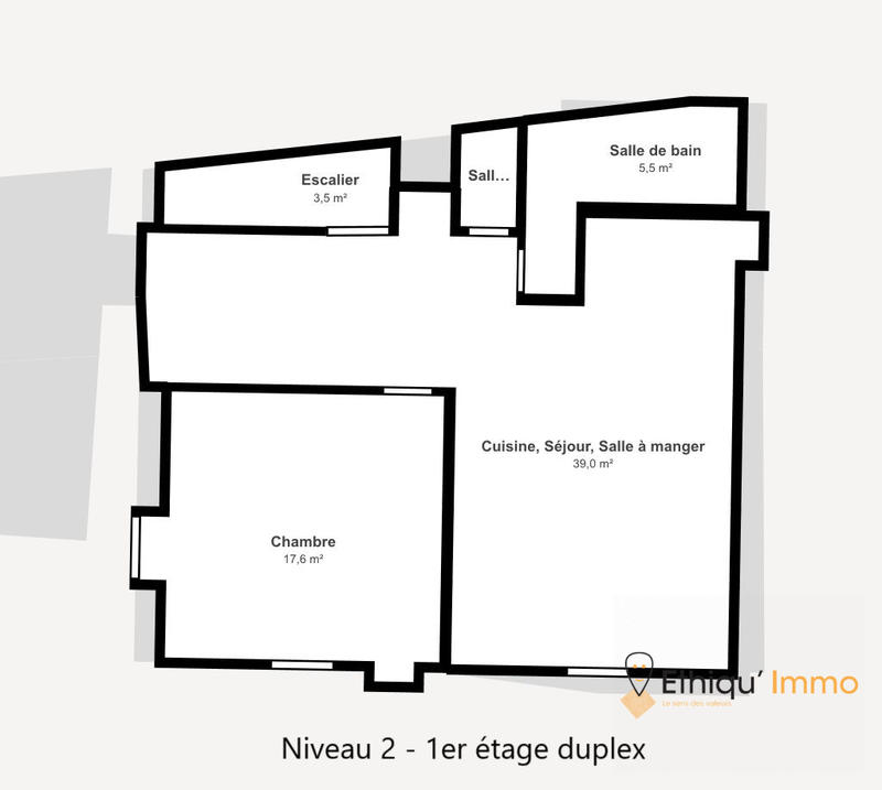 Maison - 226 m² - 15 pièces