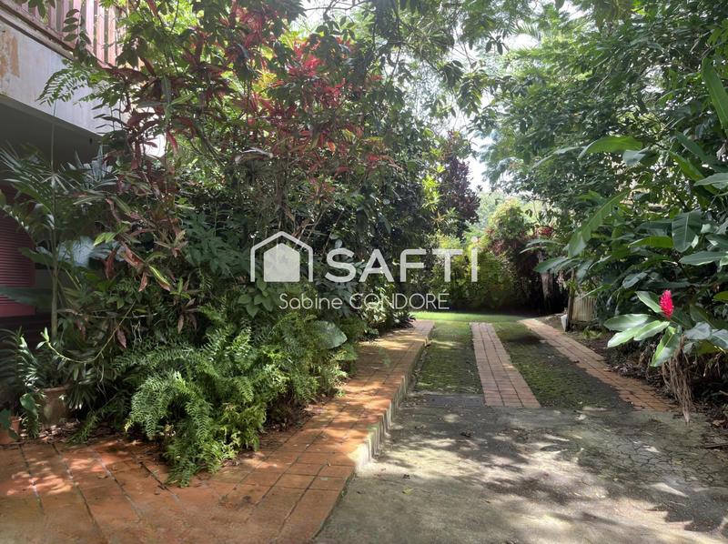 Villa - 350 m² - 12 pièces