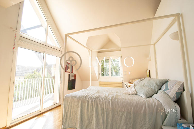 Maison - 280 m² - 7 pièces