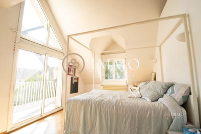 Maison - 280 m² - 7 pièces