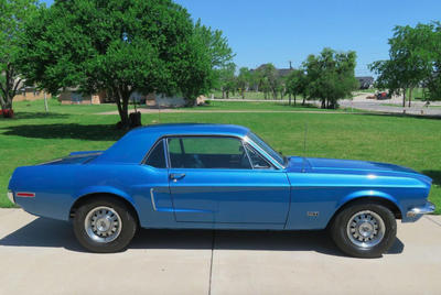 Ford Mustang Coupé V8