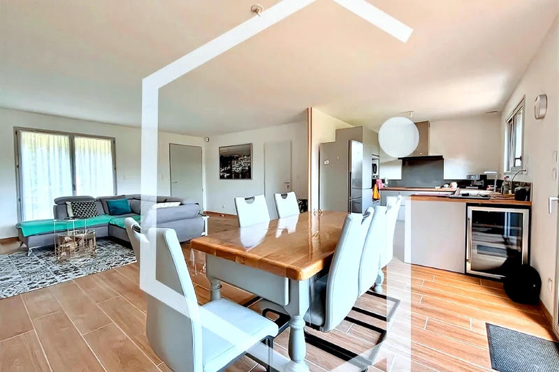 Maison - 110 m² - 4 pièces