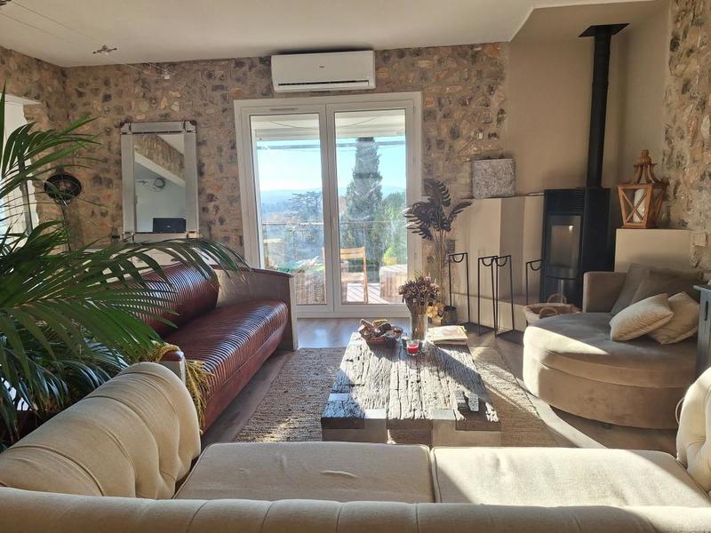 Maison - 100 m² - 3 pièces