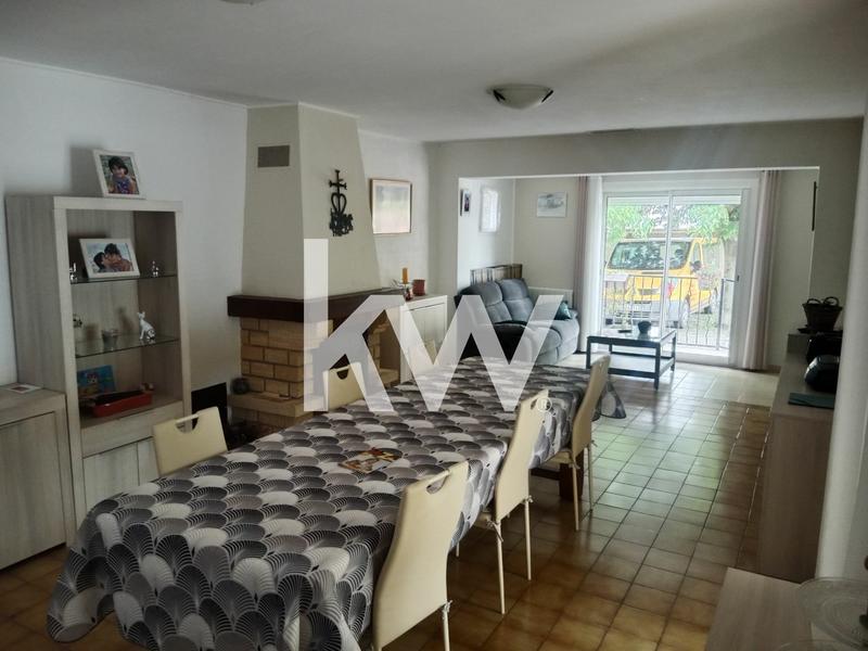 Maison traditionnelle - 160 m² - 6 pièces