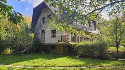 Maison - 161 m² - 7 pièces