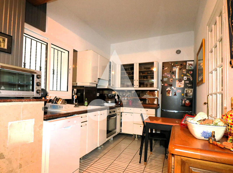 Appartement - 120 m² - 5 pièces