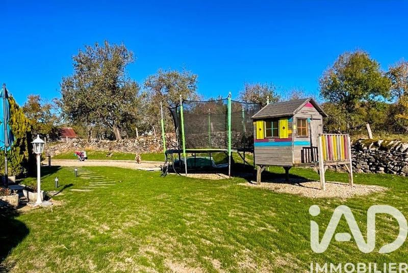 Maison - 596 m² - 18 pièces