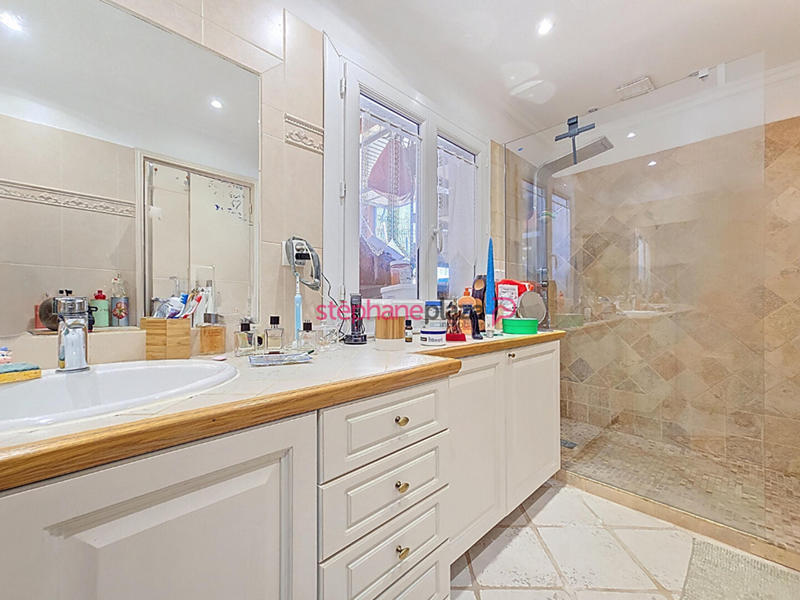 Villa - 152 m² - 7 pièces