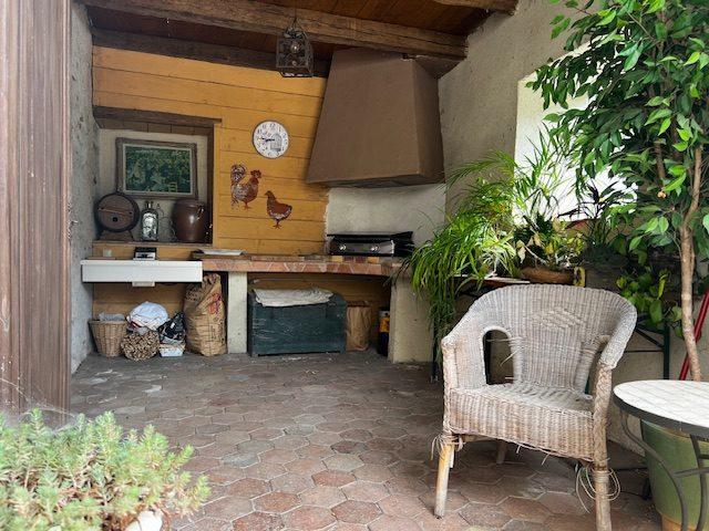 Maison ancienne - 193 m² - 7 pièces