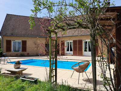 Maison - 185 m² - 6 pièces