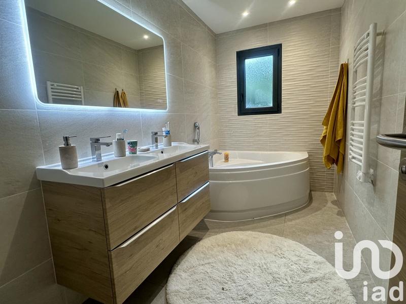 Maison - 125 m² - 4 pièces