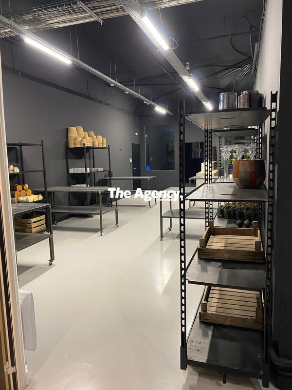 Fonds de commerce - Local commercial - 191 m²
