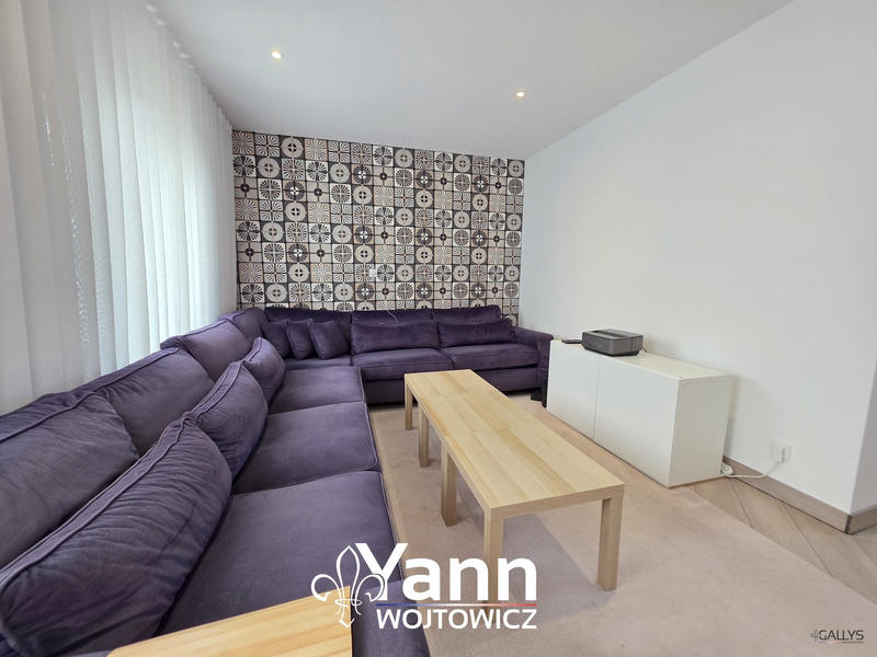 Maison - 98 m² - 5 pièces