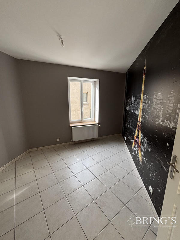 Appartement - 80 m² - 4 pièces
