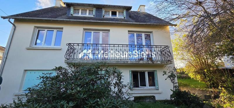 Maison - 145 m² - 9 pièces