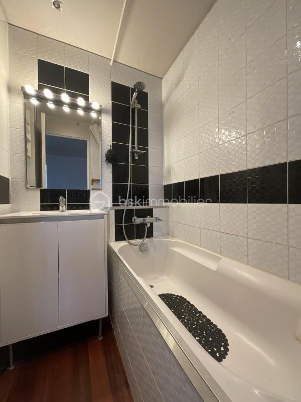 Appartement - 67 m² - 4 pièces