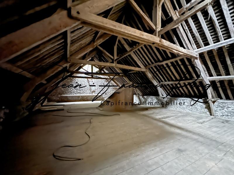 Maison - 243 m² - 10 pièces