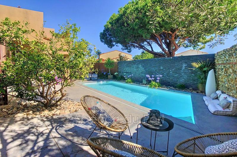 Villa - 260 m² - 6 pièces