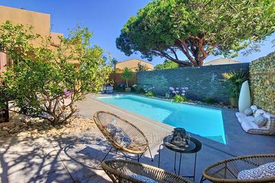 Villa - 260 m² - 6 pièces