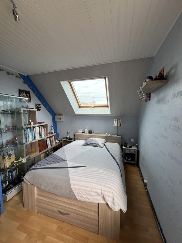 Maison traditionnelle - 187 m² - 8 pièces