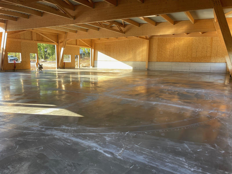 Maison - 550 m² - 4 pièces