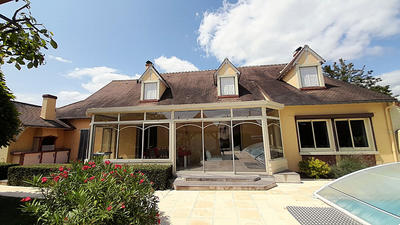 Maison - 262 m² - 10 pièces