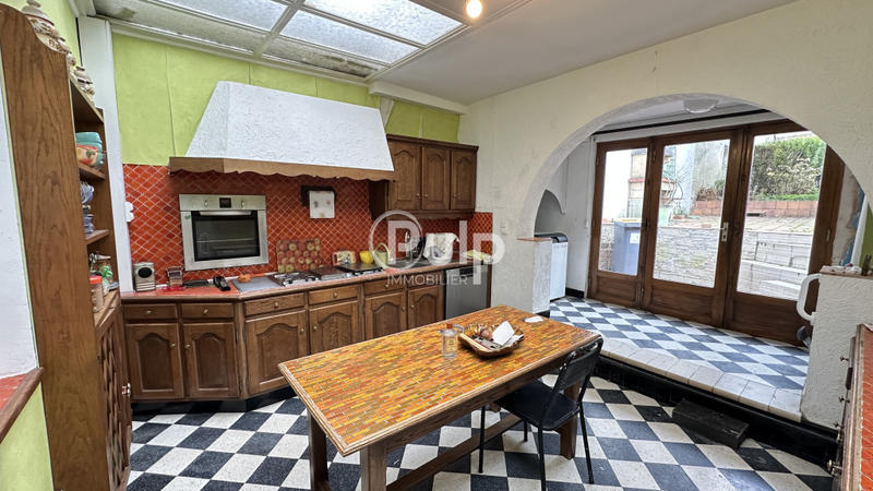 Maison - 150 m² - 8 pièces