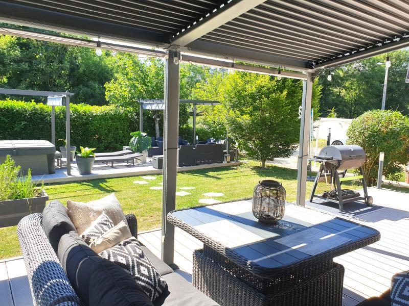 Maison - 260 m² - 10 pièces